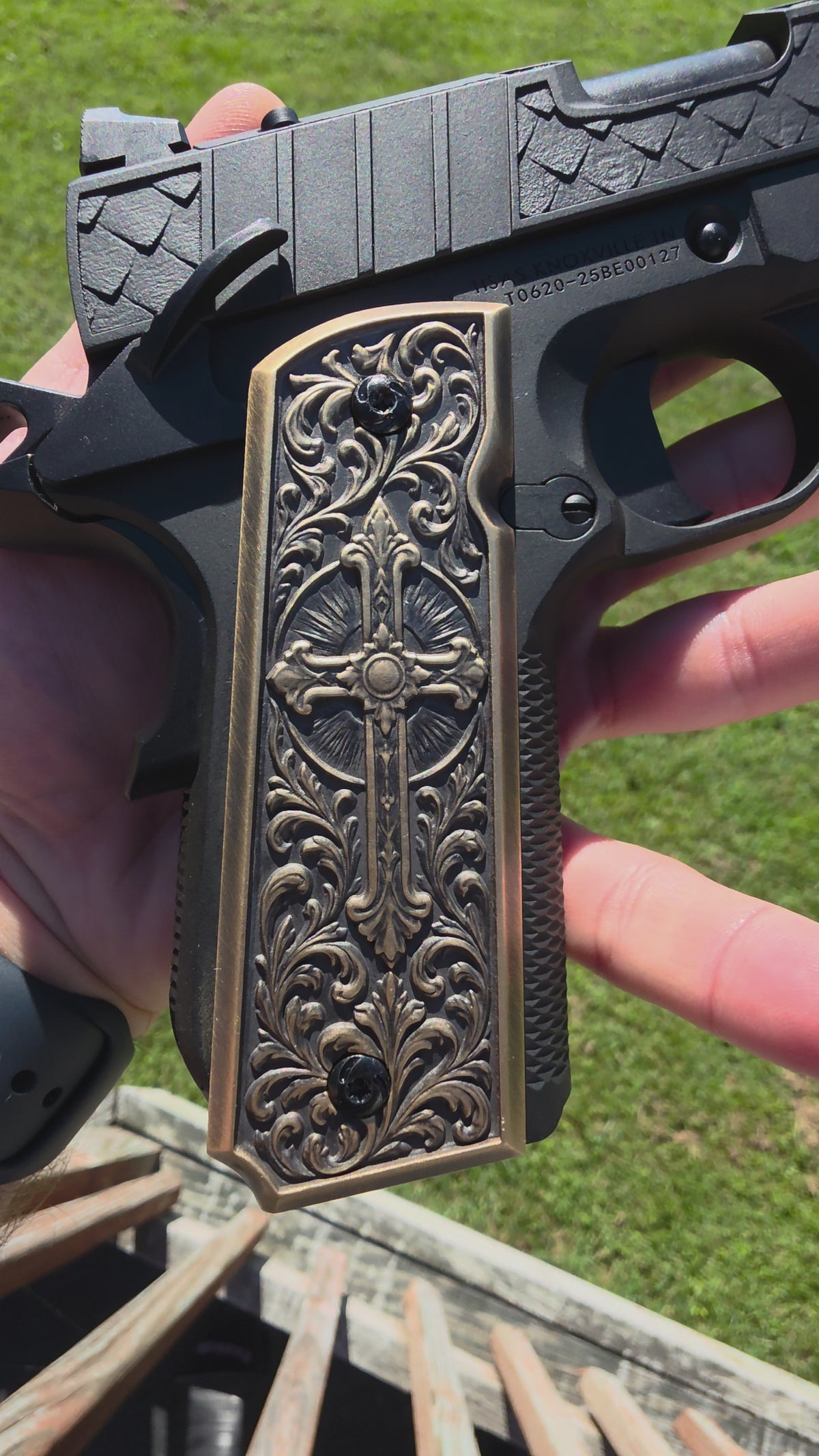 St. Michael 1911 Grips